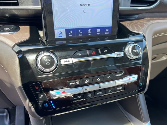 Certified 2023 Ford Explorer Platinum w/ Technology Package AWD/4WD image 20