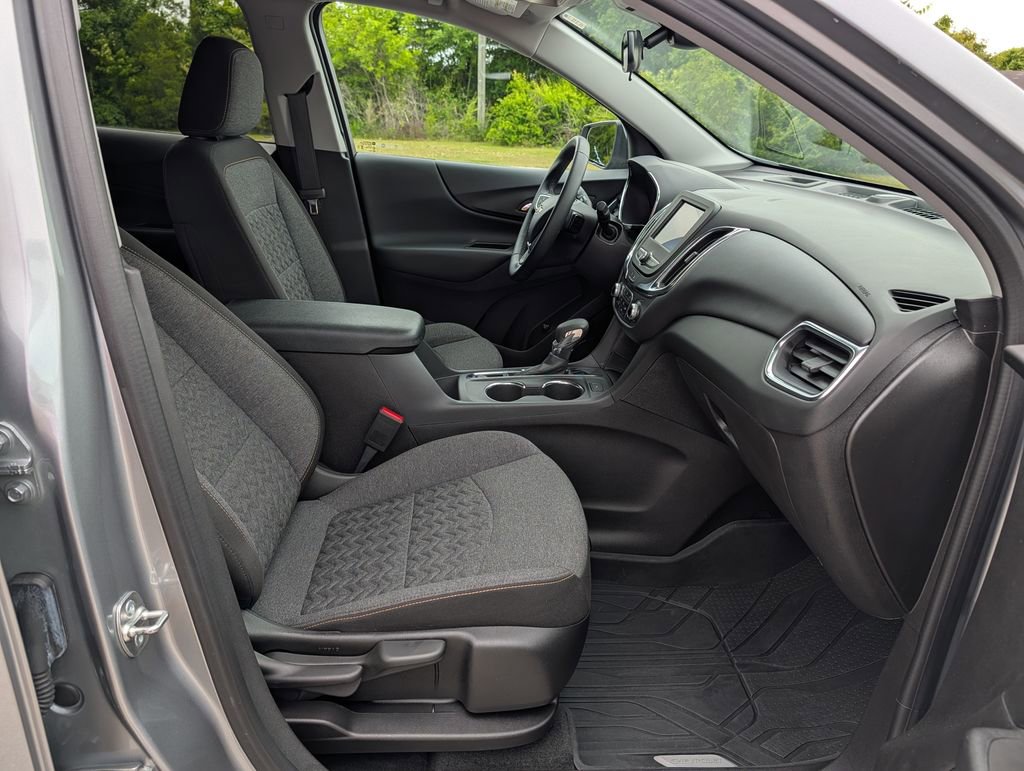 Used 2024 Chevrolet Equinox LT w/ LPO, Floor Liner Package FWD image 22