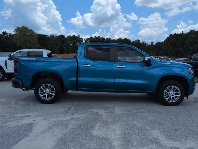 Used 2023 Chevrolet Silverado 1500 RST AWD/4WD image 3
