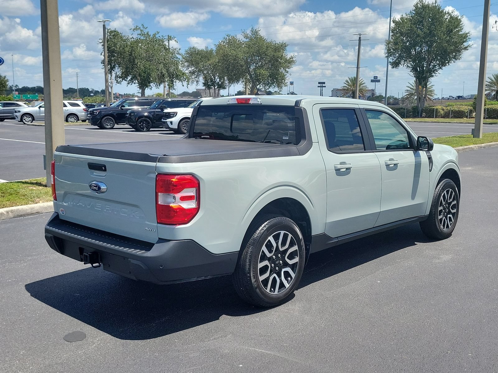 Certified 2024 Ford Maverick Lariat AWD/4WD image 4