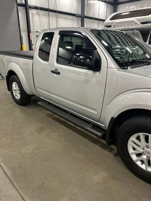 Used 2017 Nissan Frontier SV w/ SV Value Truck Package RWD image 7