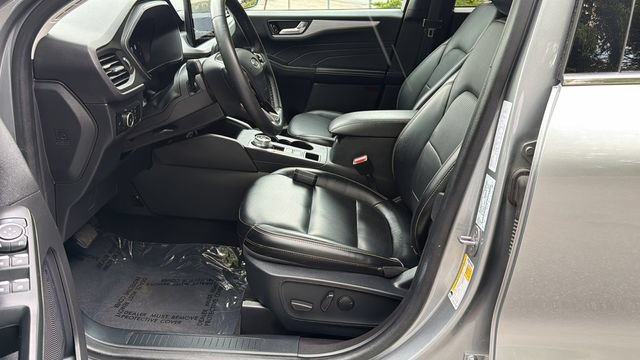 Certified 2024 Ford Escape Platinum AWD/4WD image 11