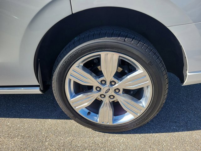 Certified 2023 Ford Expedition Platinum image 10