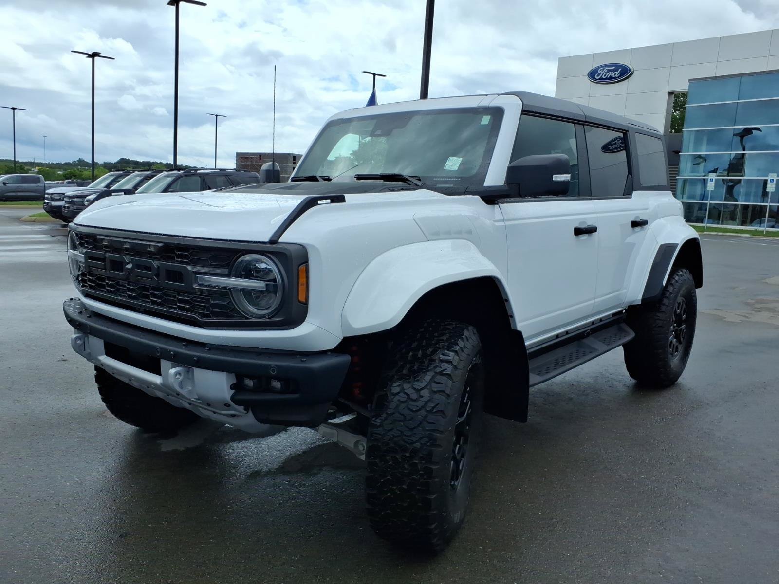 Certified 2024 Ford Bronco Raptor w/ Interior Carbon Fiber Pack 6 AWD/4WD image 7