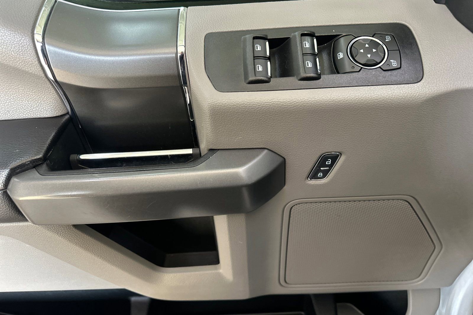 Certified 2017 Ford F150 XLT w/ Equipment Group 302A Luxury image 10