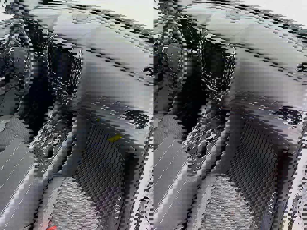 Used 2023 Chevrolet Traverse LT w/ Midnight/Sport Edition image 33