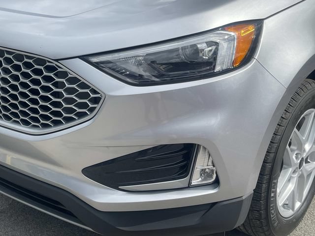 Certified 2024 Ford Edge SEL w/ Convenience Package AWD/4WD image 10