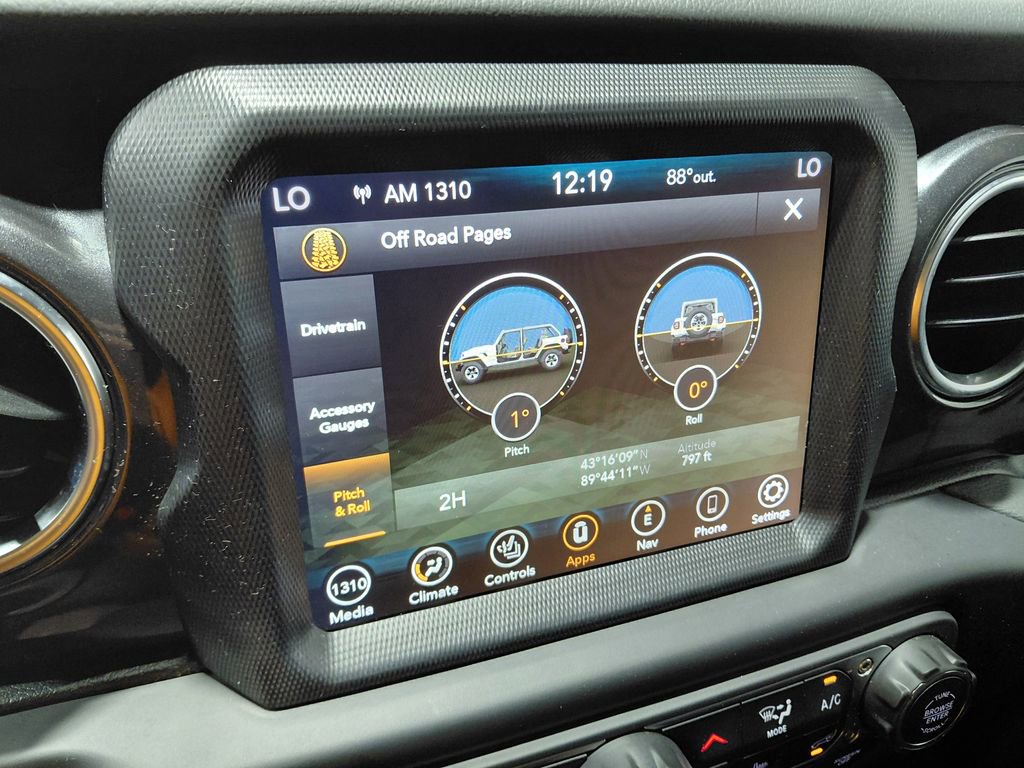 Used 2023 Jeep Wrangler Unlimited Sahara AWD/4WD image 14