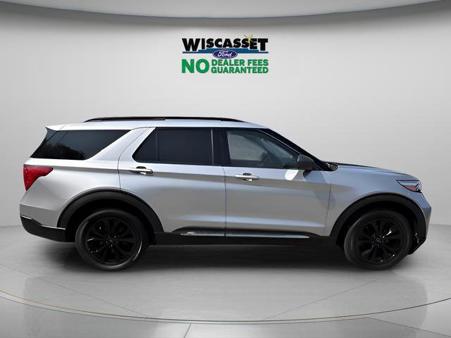 Certified 2022 Ford Explorer XLT w/ Equipment Group 202A AWD/4WD image 9