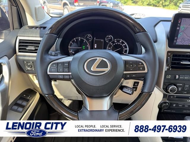 Used 2023 Lexus GX 460 Luxury w/ Sport Design Package AWD/4WD image 16