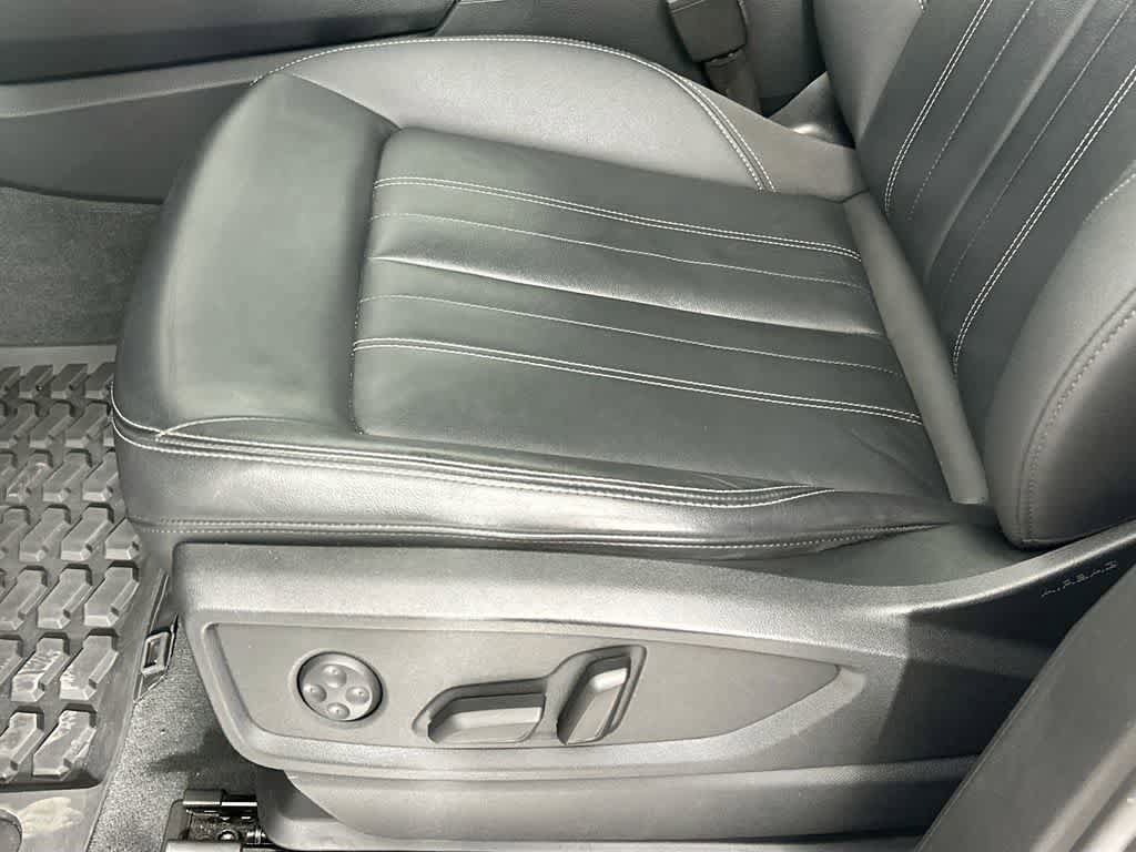 Used 2021 Audi Q5 2.0T Premium AWD/4WD image 30