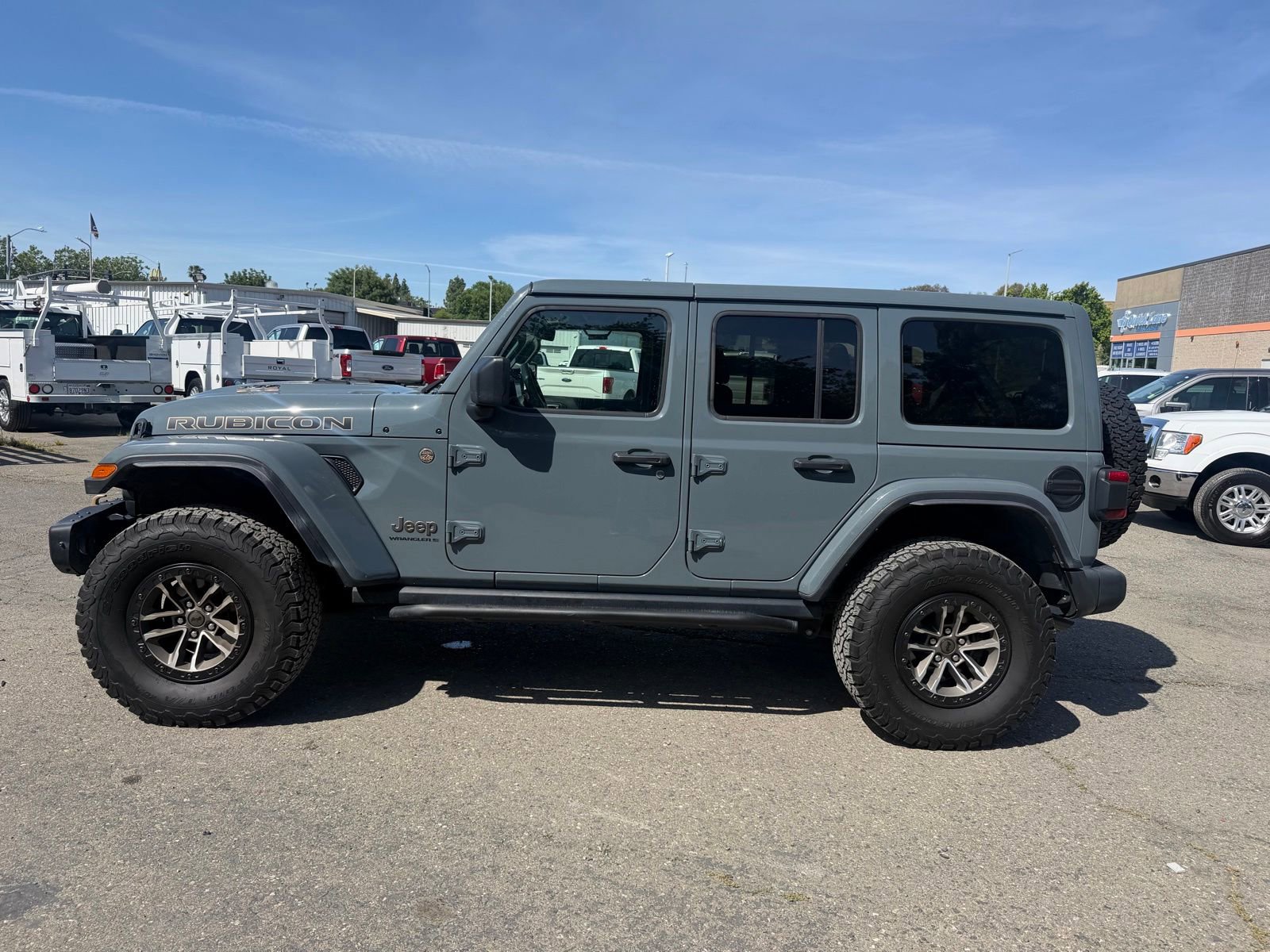 Used 2024 Jeep Wrangler Unlimited Rubicon 392 AWD/4WD image 2