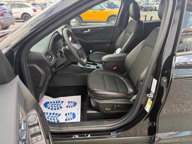 Certified 2023 Ford Escape ST-Line w/ Tech Pack #1 image 11
