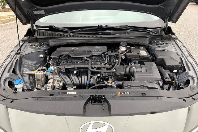 Used 2025 Hyundai Elantra SEL FWD image 28