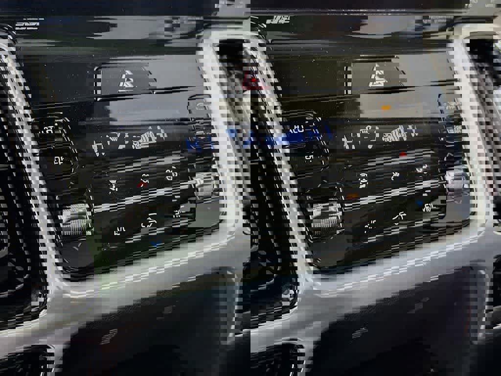 Used 2021 Kia Sorento SX Prestige image 21