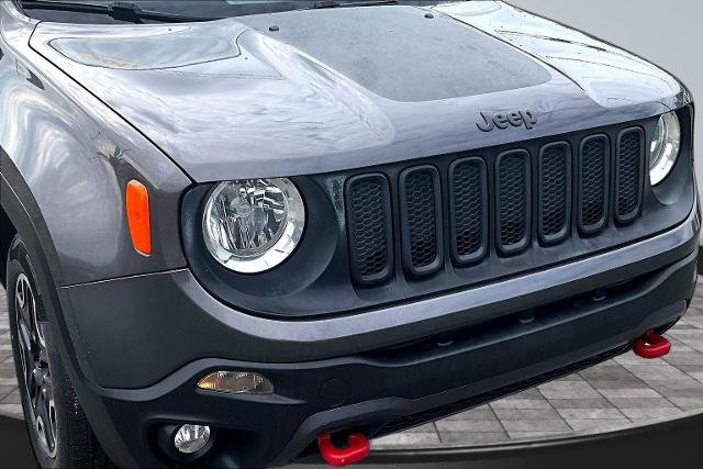 Used 2017 Jeep Renegade Trailhawk w/ Safety & Security Group AWD/4WD image 28