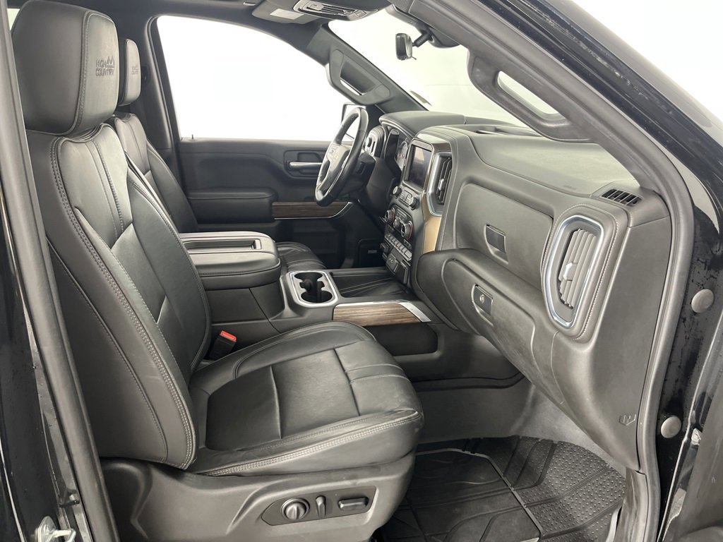 Used 2021 Chevrolet Silverado 1500 High Country w/ Technology Package image 32