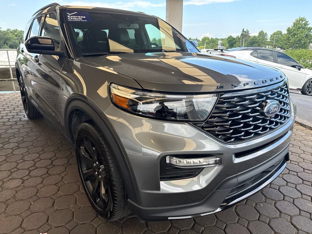Certified 2024 Ford Explorer ST-Line w/ Class IV Trailer Tow Package AWD/4WD image 4