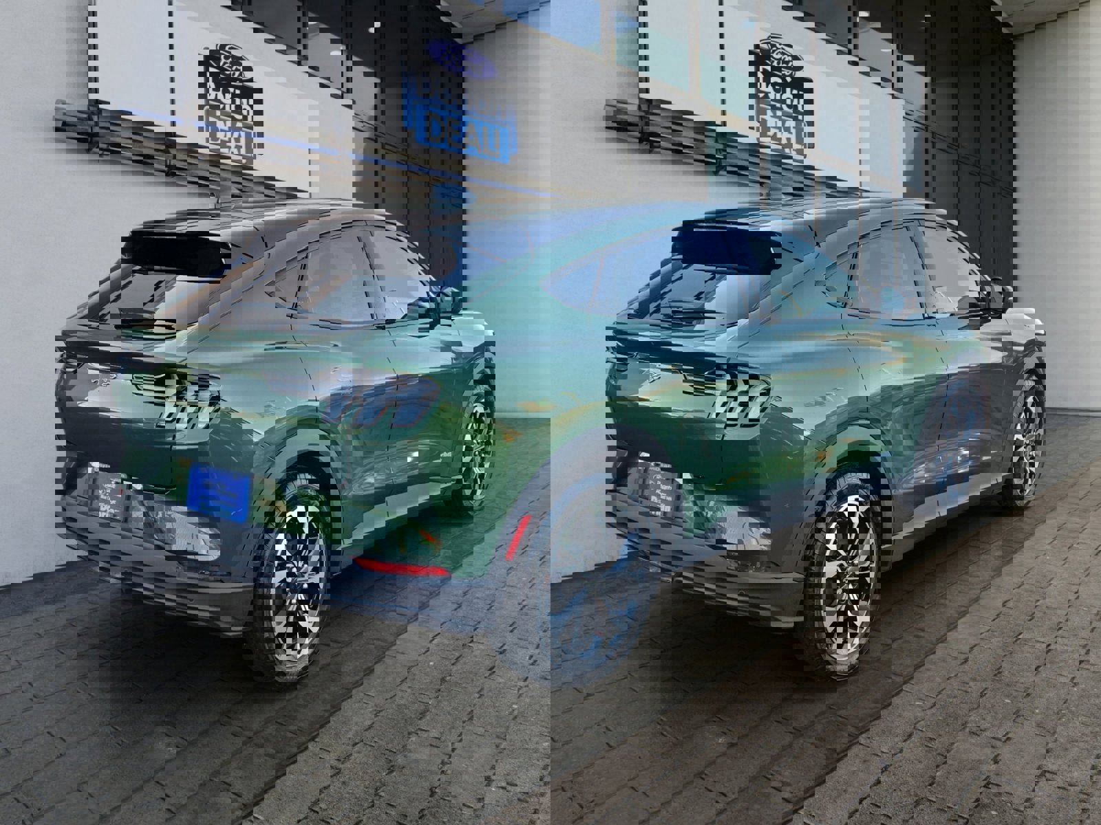 Certified 2025 Ford Mustang Mach-E Select w/ Comfort Package Lite image 5