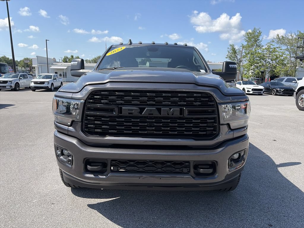 Used 2024 RAM 2500 Big Horn w/ Night Edition AWD/4WD image 10