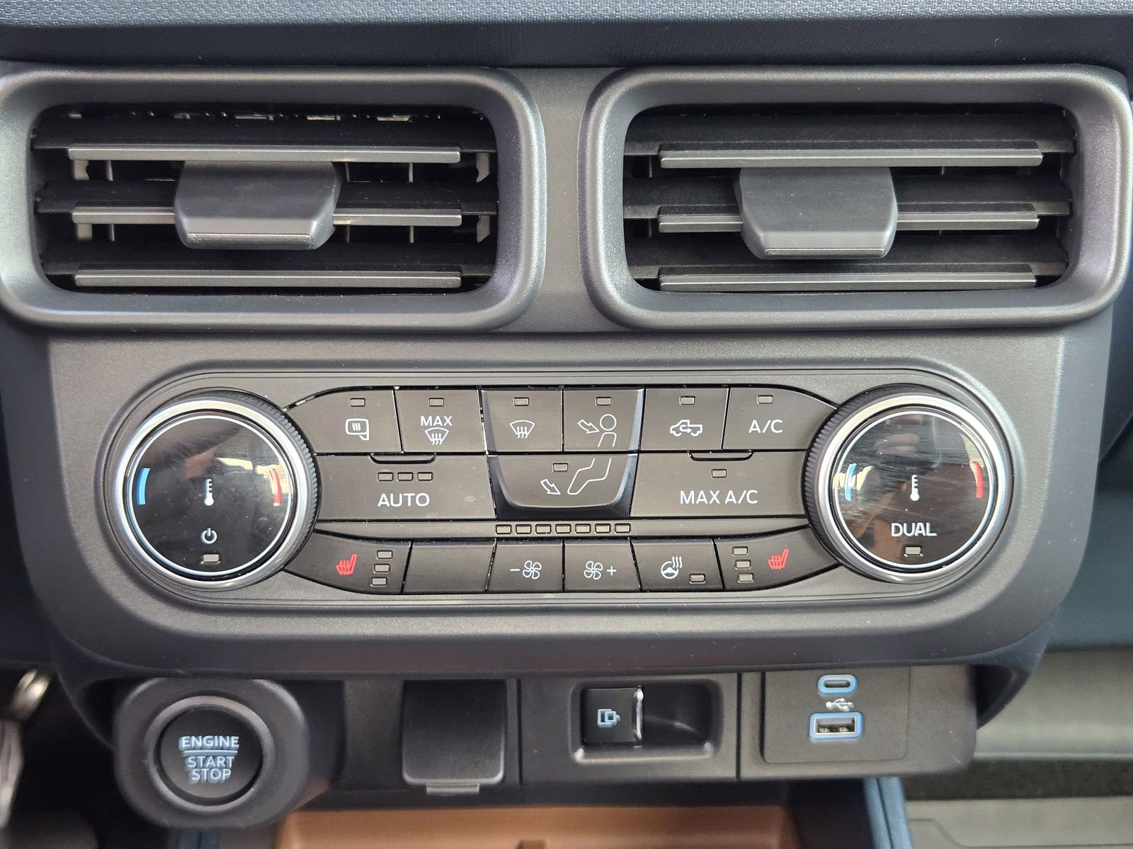 Certified 2024 Ford Maverick Lariat w/ FX4 Off-Road Package image 21