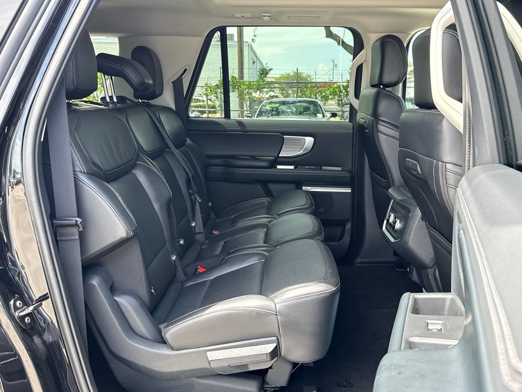 Certified 2025 Ford Expedition Max Platinum AWD/4WD image 33