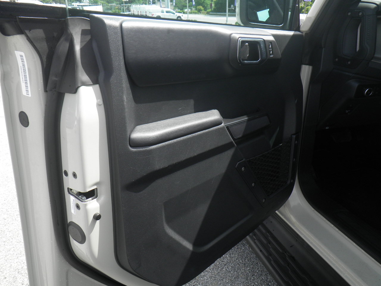Certified 2025 Ford Bronco Outer Banks AWD/4WD image 16