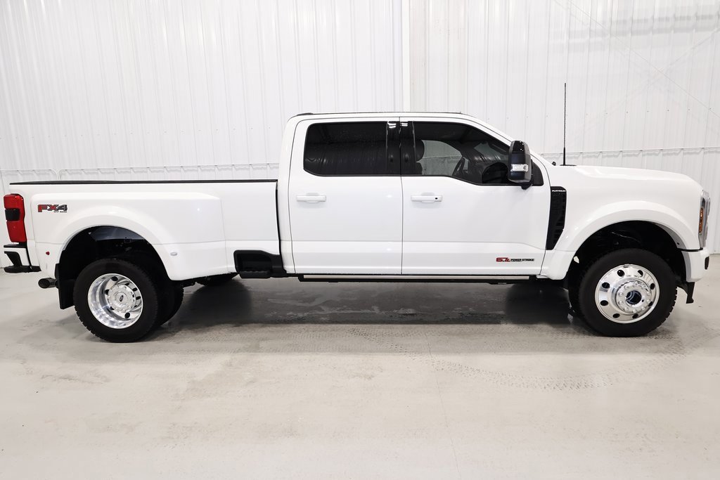 Certified 2025 Ford F450 Platinum w/ FX4 Off-Road Package image 9