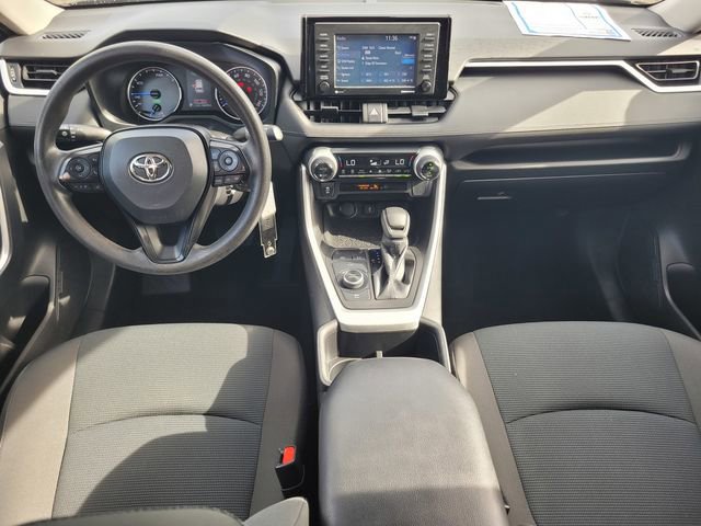Used 2022 Toyota RAV4 LE image 14