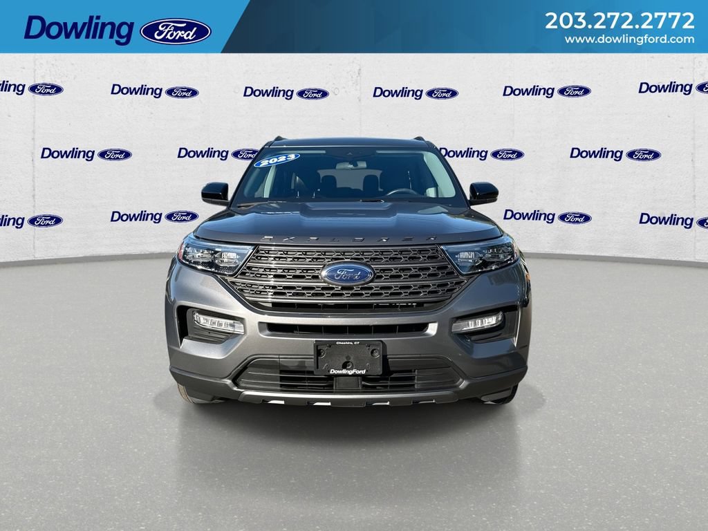 Certified 2023 Ford Explorer XLT w/ Equipment Group 202A AWD/4WD image 3