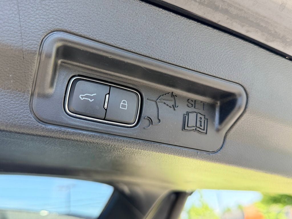 Certified 2021 Ford Explorer Limited AWD/4WD image 31