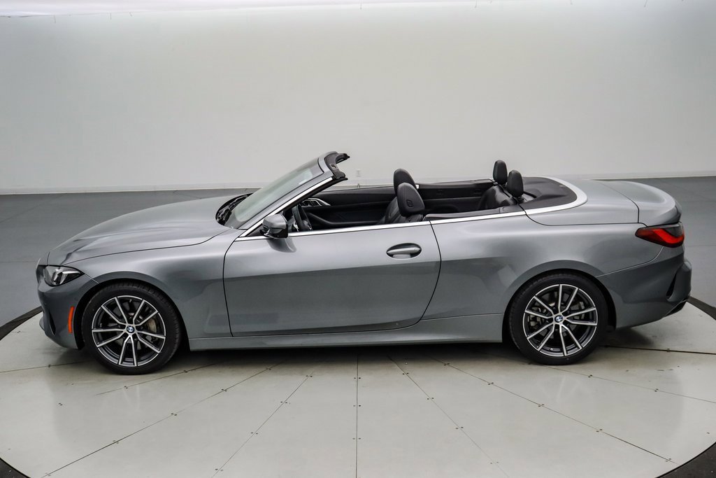 Used 2025 BMW 430i Convertible w/ Premium Package image 2