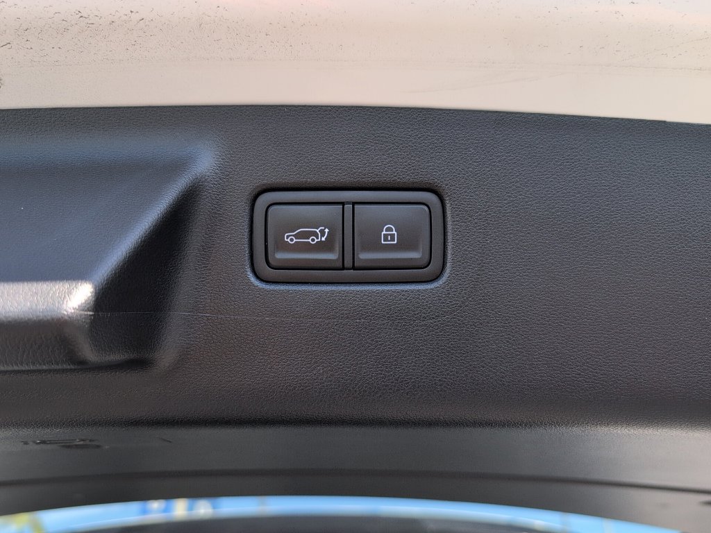 Used 2026 Hyundai Santa Fe SEL FWD image 14