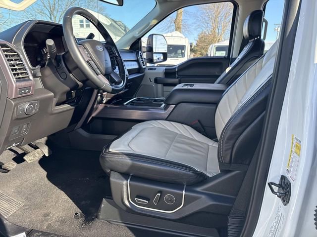 Certified 2020 Ford F450 Limited w/ FX4 Off-Road Package image 23