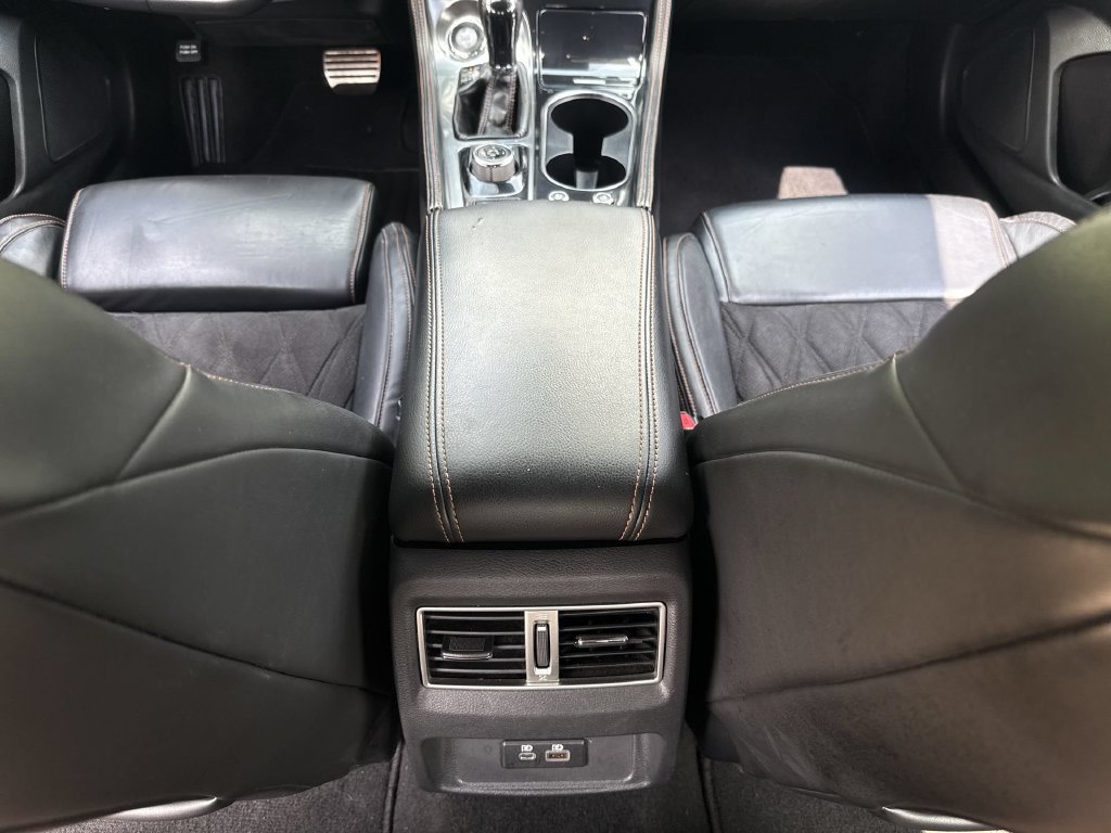 Used 2020 Nissan Maxima SR w/ Sport Mat Group FWD image 21
