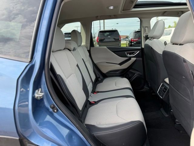 Used 2022 Subaru Forester Premium AWD/4WD image 17