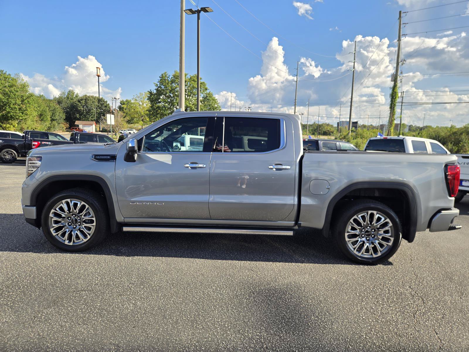 Used 2026 GMC Sierra 1500 Denali Ultimate AWD/4WD image 12