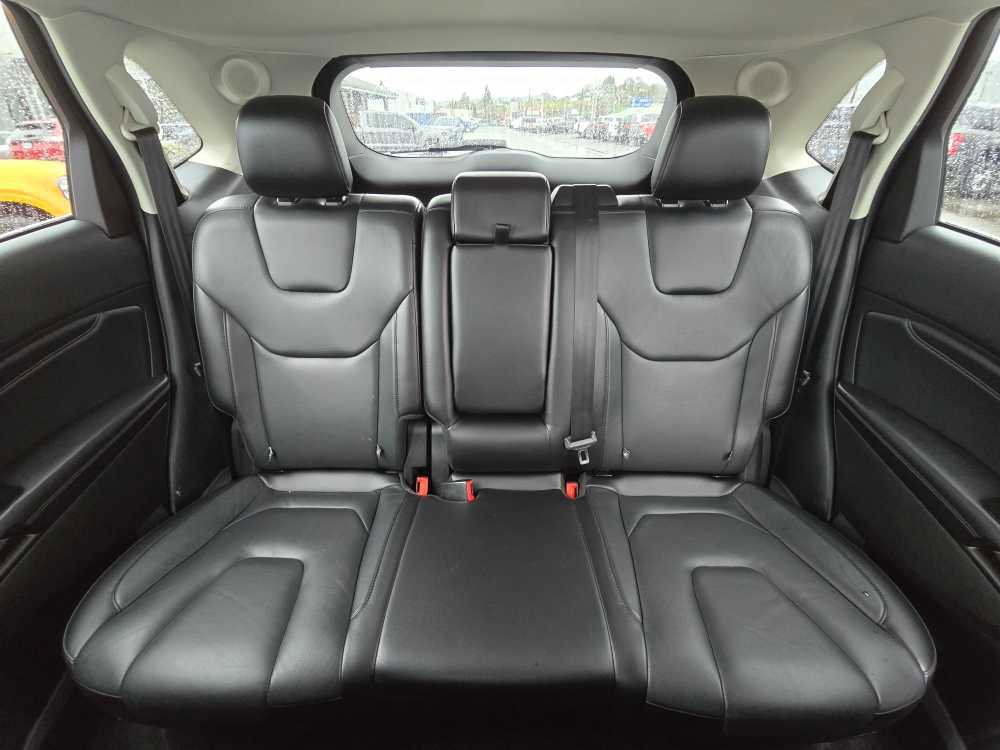 Certified 2017 Ford Edge Titanium image 17
