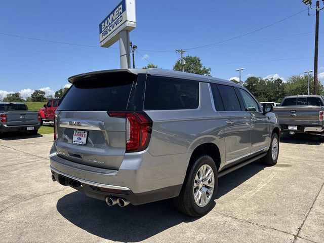 Used 2023 GMC Yukon XL Denali AWD/4WD image 7