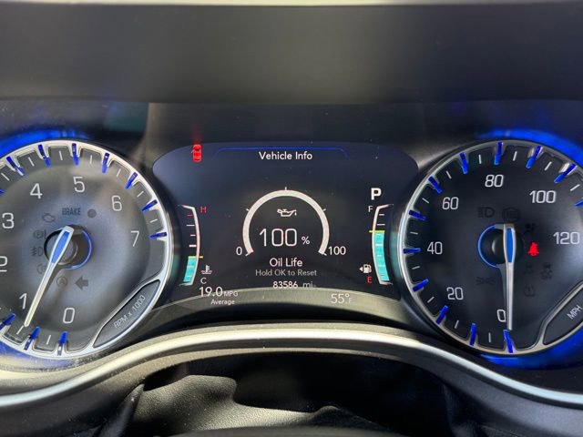 Used 2021 Chrysler Pacifica Touring-L image 15