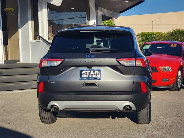 Certified 2020 Ford Escape SE image 4