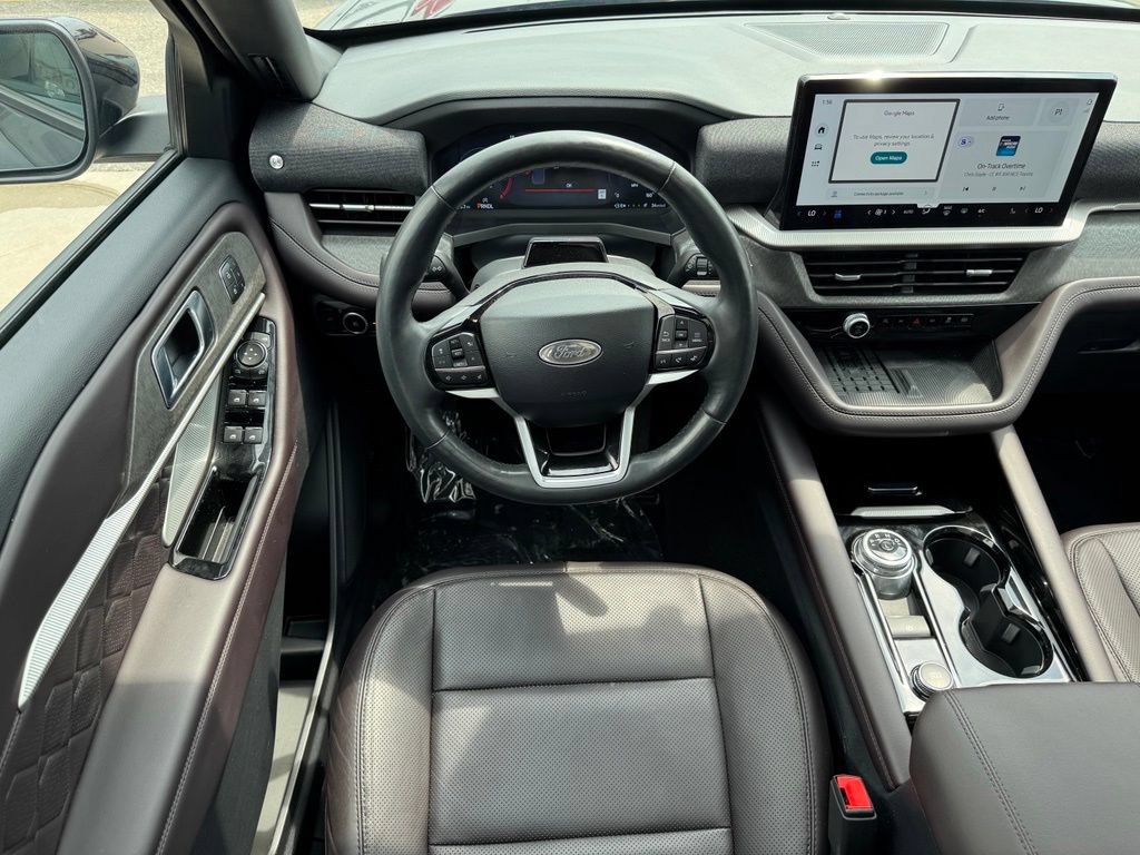 Certified 2025 Ford Explorer Platinum w/ LUX Leather Package AWD/4WD image 12