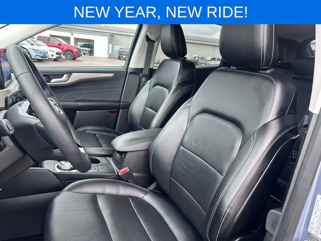 Certified 2022 Ford Escape SEL image 17