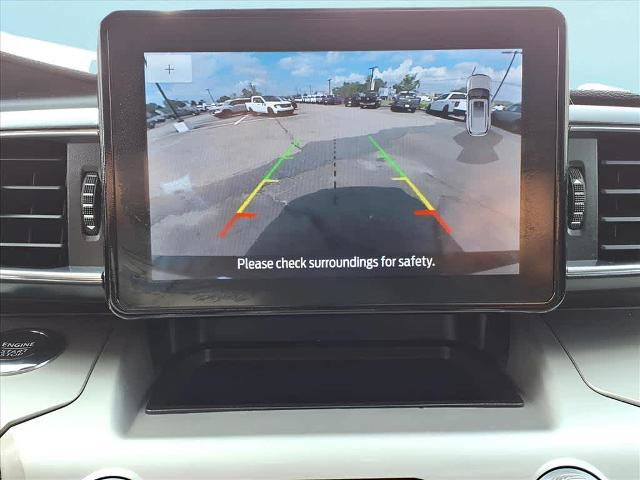 Certified 2022 Ford Explorer XLT w/ Equipment Group 202A image 32