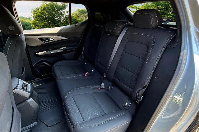 Used 2025 Chevrolet Equinox EV LT image 26