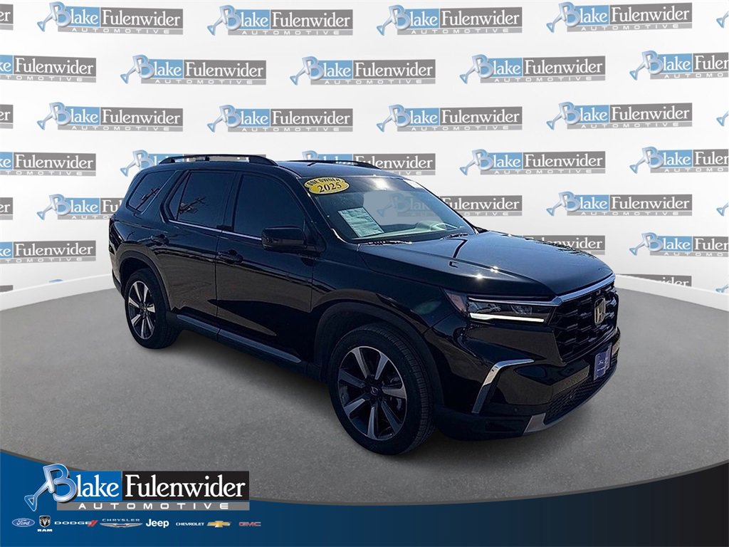 Used 2025 Honda Pilot Elite