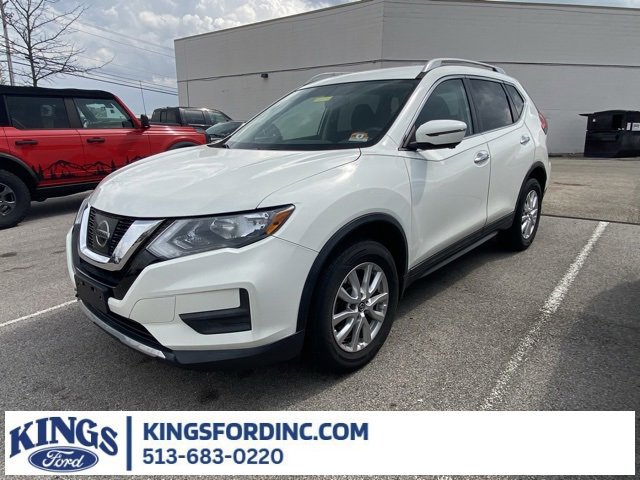 Used 2017 Nissan Rogue SV w/ SV Premium Package image 1