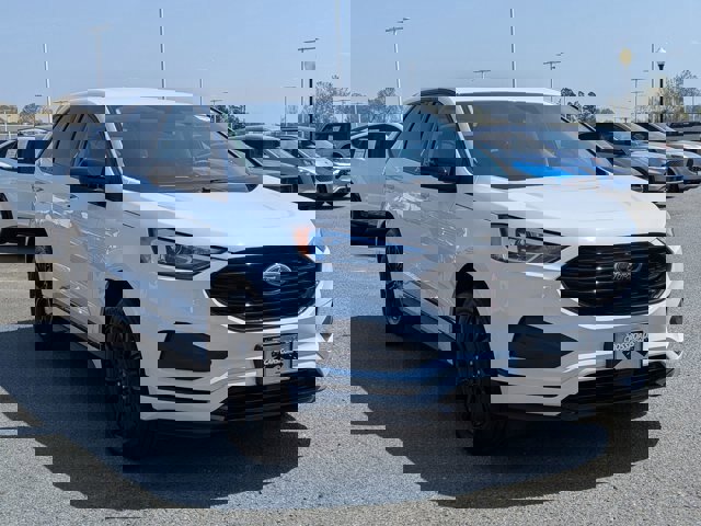 Certified 2024 Ford Edge SE w/ Black Appearance Package