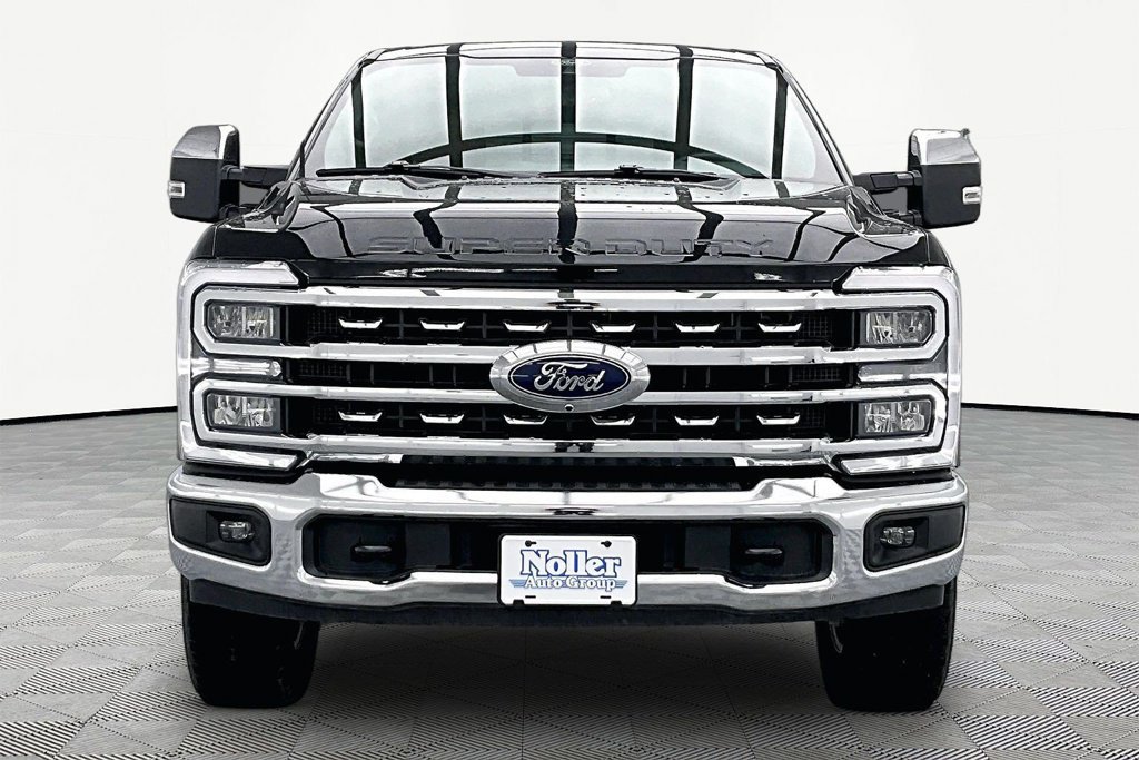Certified 2026 Ford F250 Lariat w/ Chrome Package AWD/4WD image 3