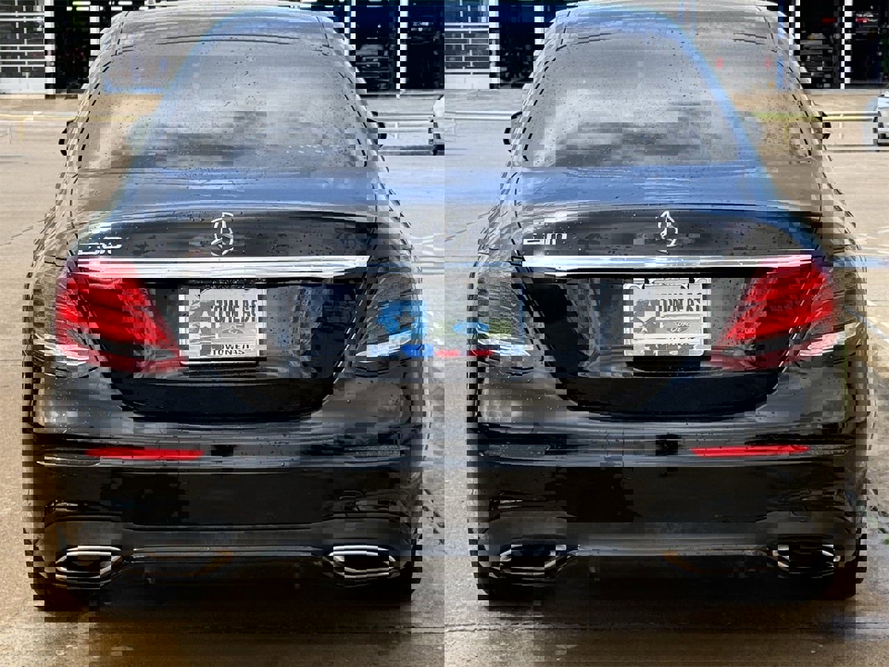 Used 2019 Mercedes-Benz E 300 w/ AMG Line Exterior image 6